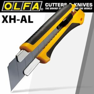 Olfa extra heavy duty  cutter with black 25mm hbb blade(CTR XH-AL)